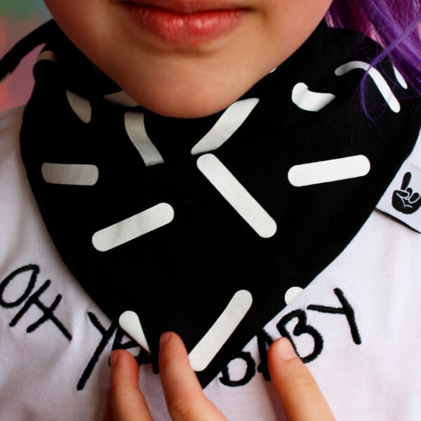 Babero Chispas Negro